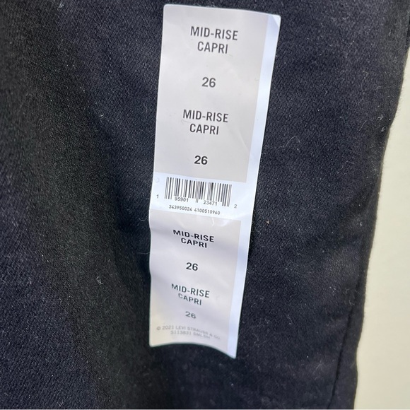 Signature by Levi’s Women’s Jean - Picture 8 of 9